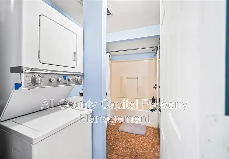 4812 Avenue G #B — Photo 13