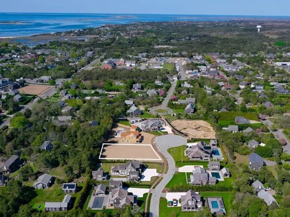 6 Maple Ln, Nantucket, MA 02554