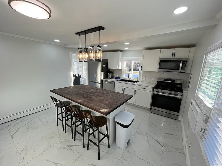 324 Fairfield Ave — Photo 9