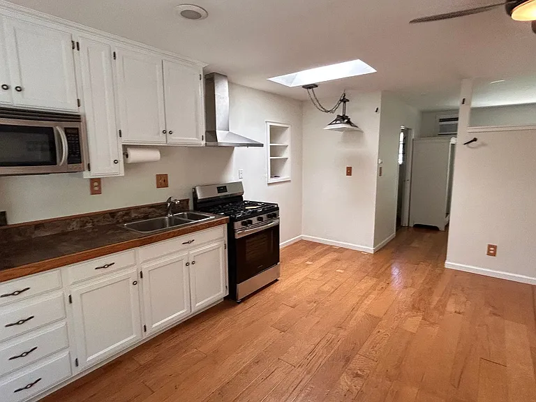 22148 Crystal Falls Dr W — Photo 4