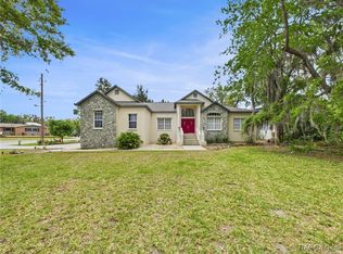 402 NW Magnolia Cir, Crystal River, FL 34428