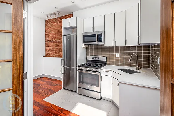 Rented by Brooklyn Rentals NYC | media 3