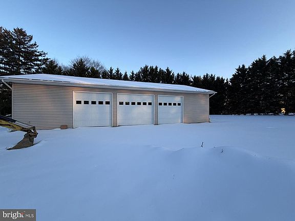 2nd image of 352 Concord Rd