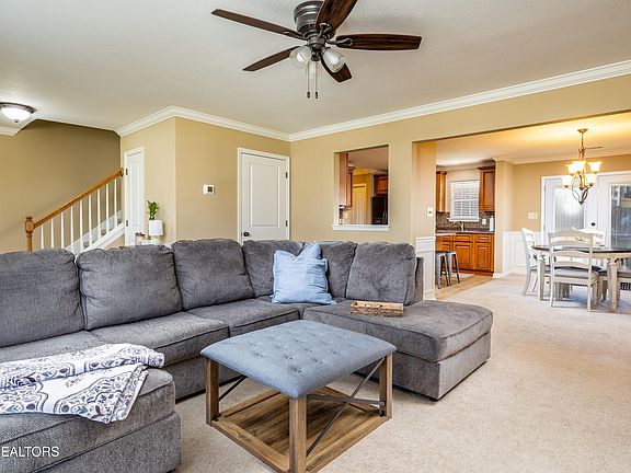 5th image of 6227 McMillan Creek Dr