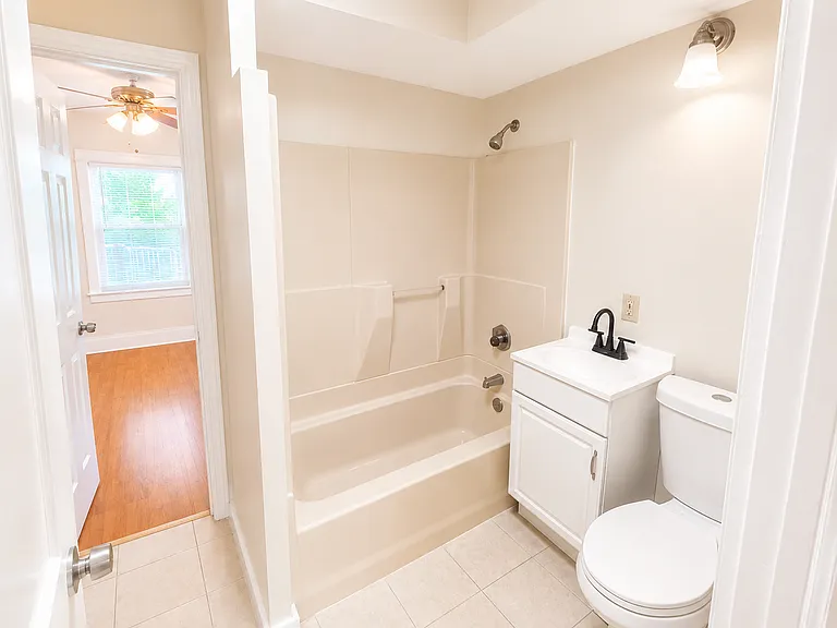 6248 Odell St — Photo 4