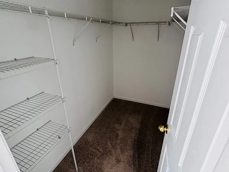 1011 King Way — Photo 16