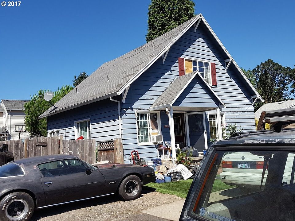 1st image of 315 SE Brookwood Ave