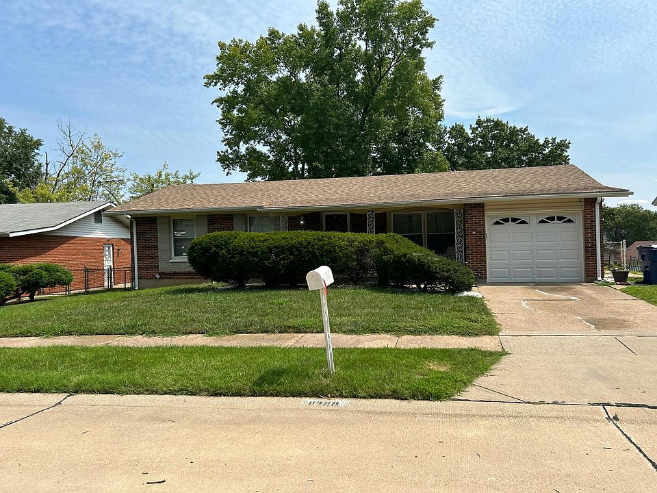 1st image of 11388 Fox Hall Ln