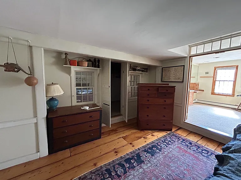266 N Haverhill Rd — Photo 34