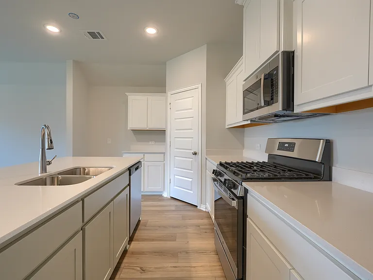 513 Brook View Dr — Photo 7