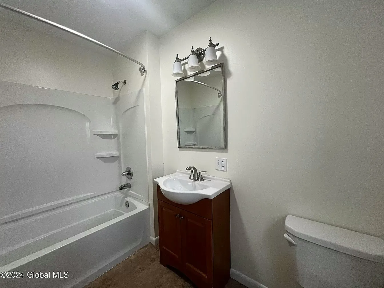 10 Highland Terrace, Unit 2 — Photo 2