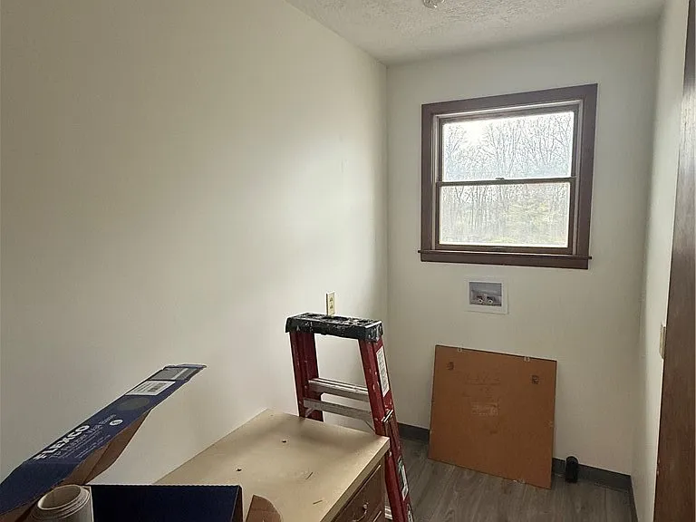 766 N Pike Rd — Photo 8