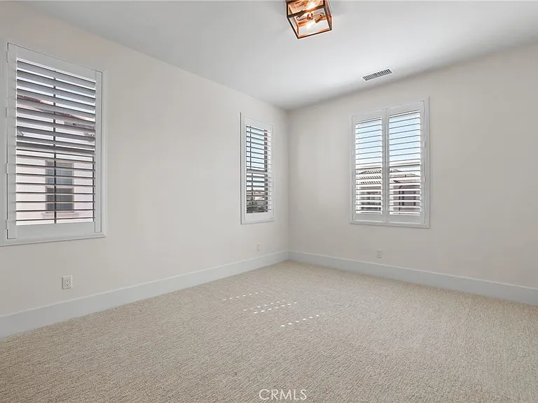 107 Orbit — Photo 22