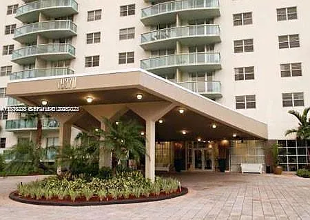 19370 Collins Ave #121 — Photo 13