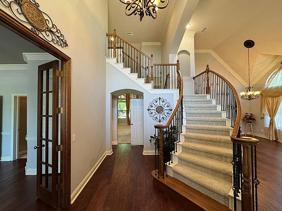 4th image of 15750 Crown Cove Ln