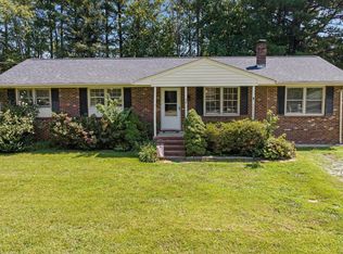 38 Hillcrest Ave, Roxboro, NC 27573