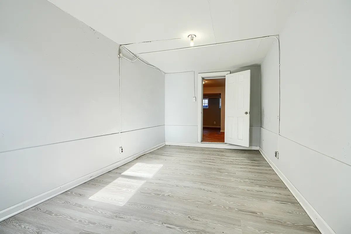 Building Photo - 2601 Edmondson Ave #1