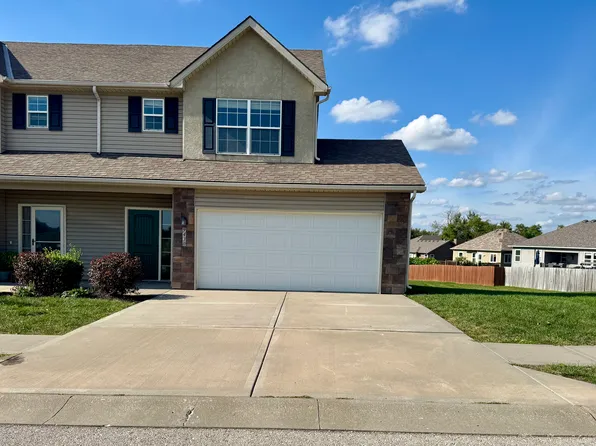 9430 N Lenox Ave, Kansas City, MO 64154