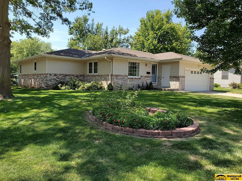 1205 Janeway St Beatrice NE 68310 Zillow