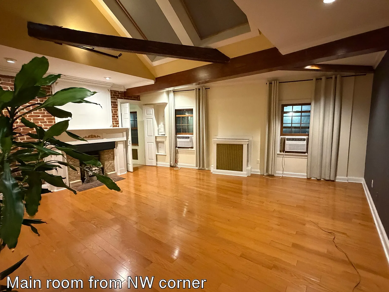 Saint Matthews Ct NW, Washington — Photo 2