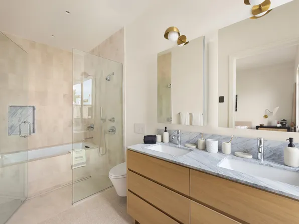 591 Tenth Street image 12 of 26