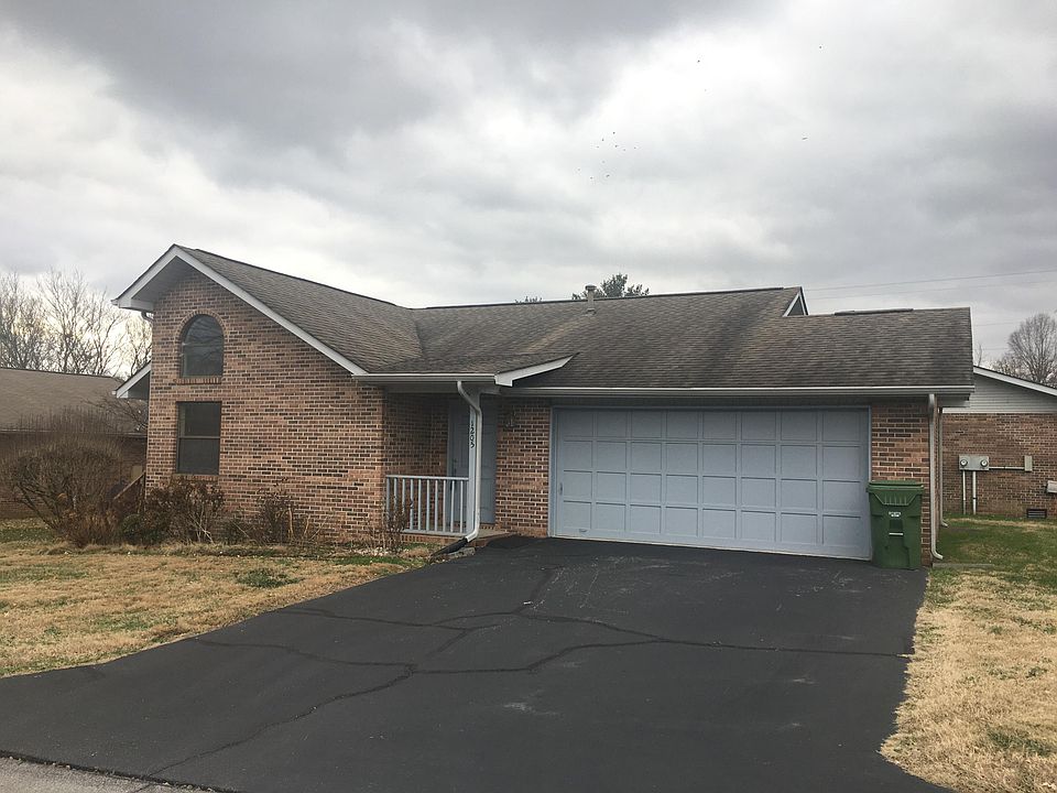 2nd image of 1205 S Rachaels Cir