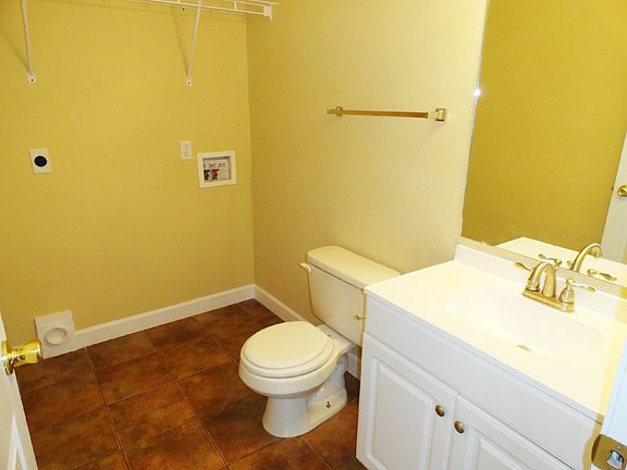 5th image of 1224 29th St APT O60
