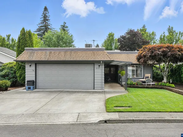 3037 Twin Oak Pl NW, Salem, OR 97304