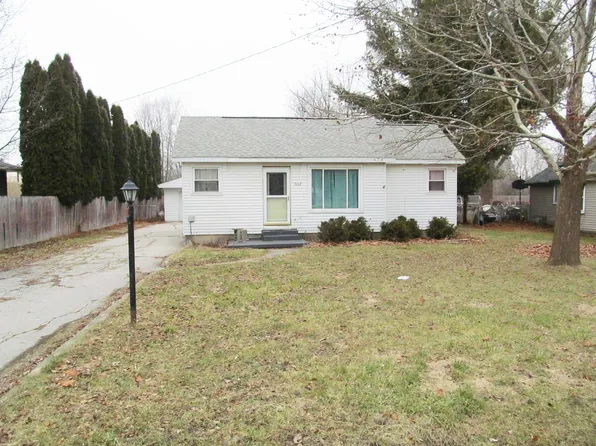 3067 E Fisher Rd, Bay City, MI 48706