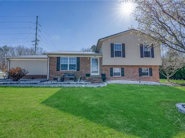 274 Critcher Dr, Lexington, NC 27295