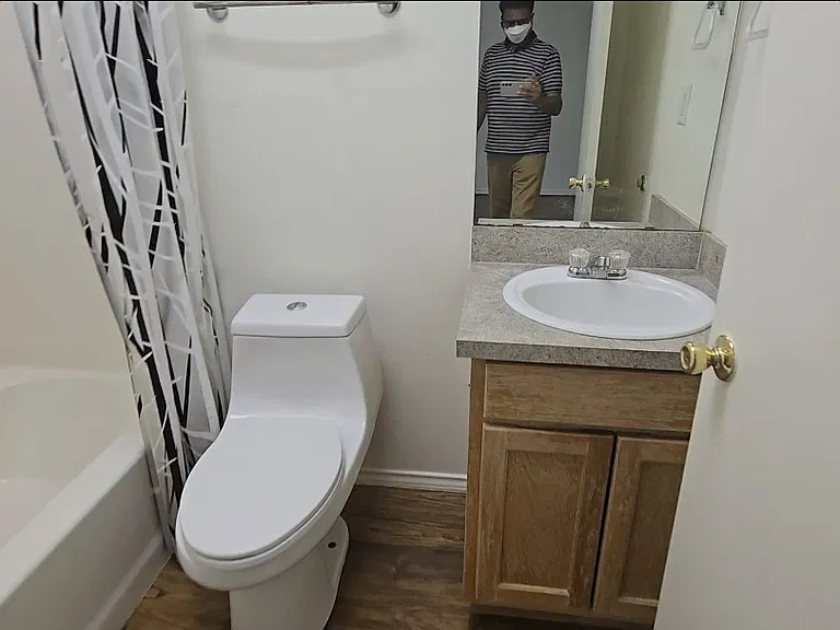 1306 Bonham St #4 — Photo 7