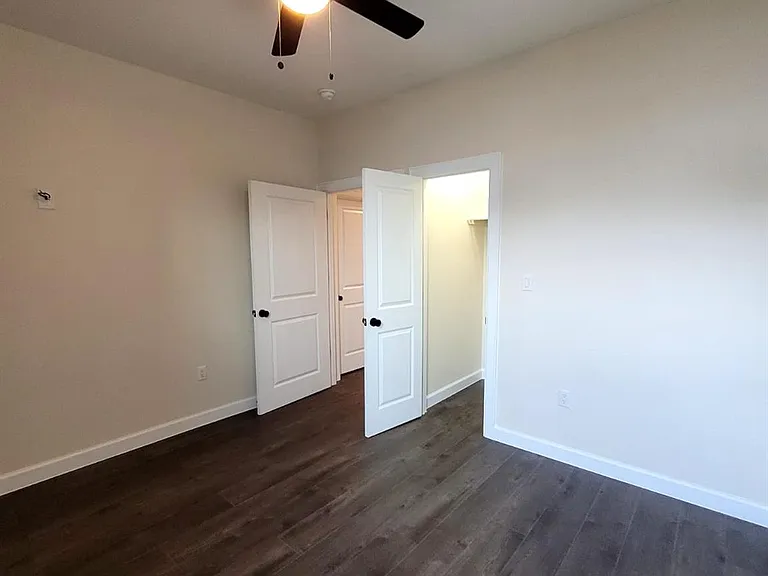 750 S Main St — Photo 13