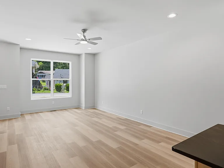 104 Norman Ln #100 — Photo 19