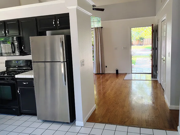 891 Joe Borovich Dr — Photo 10