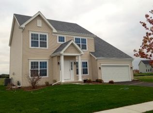 429 E Becker Pl, Sycamore, IL 60178