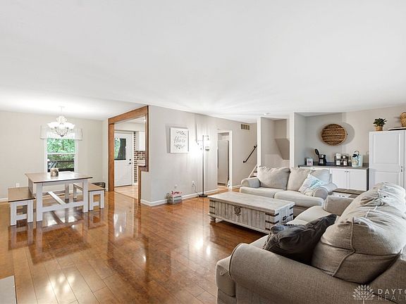 3rd image of 5428 Split Rock Dr