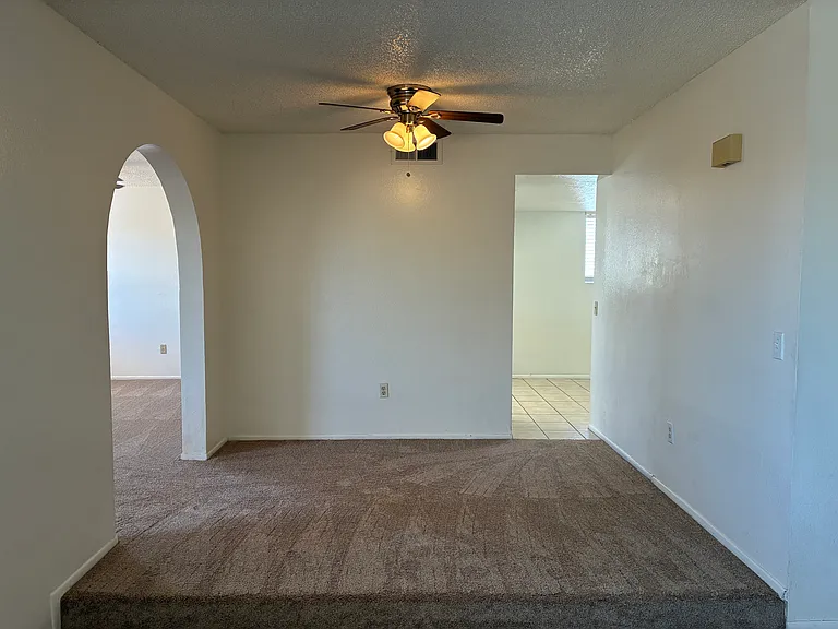 5915 W Tierra Buena Ln — Photo 8