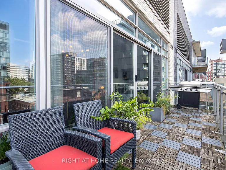 66 Portland St #Penthouse 805 — Photo 27