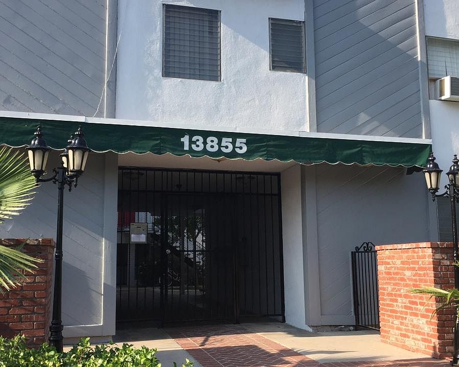1st image of 13855 Burbank Blvd APT 6