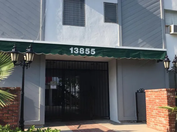 13855 Burbank Blvd APT 6, Van Nuys, CA 91401