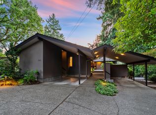 1888 Oak Knoll Ct, Lake Oswego, OR