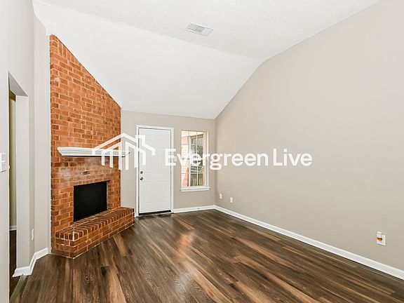 3rd image of 2589 Kate Bond Rd