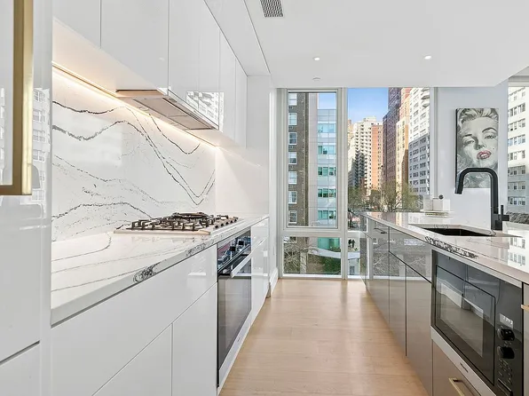 501 3rd Ave #6E, New York, NY 10016