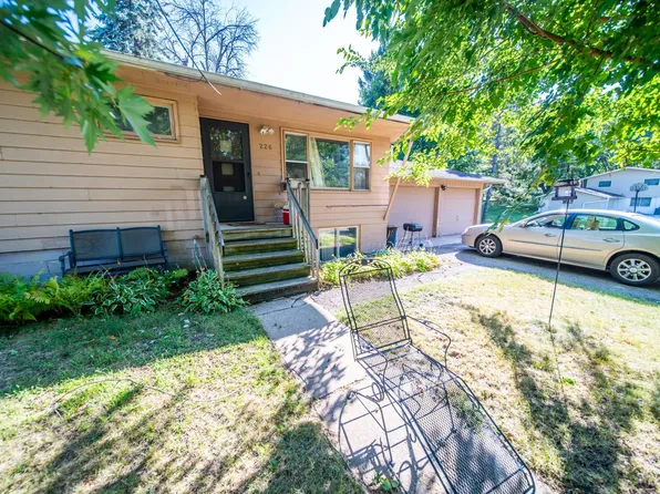 226 27th St NE, Rochester, MN 55906