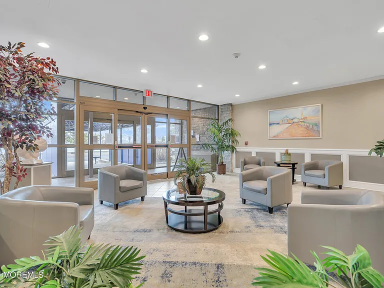 510 Deal Lake Dr #2H — Photo 23