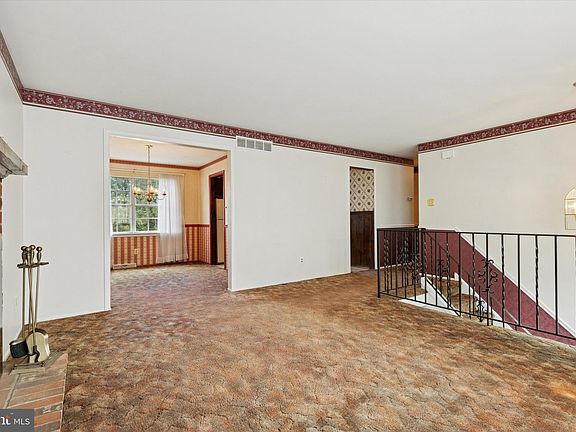 3rd image of 2025 Sterigere St