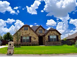 210 Cory Ct, Krum, TX 76249