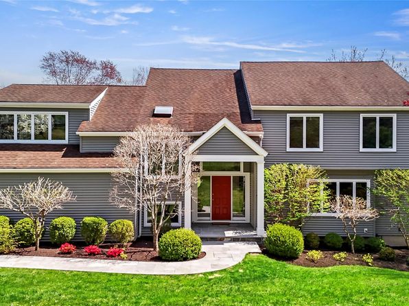 117 Deerfield Lane N, Pleasantville, NY 10570