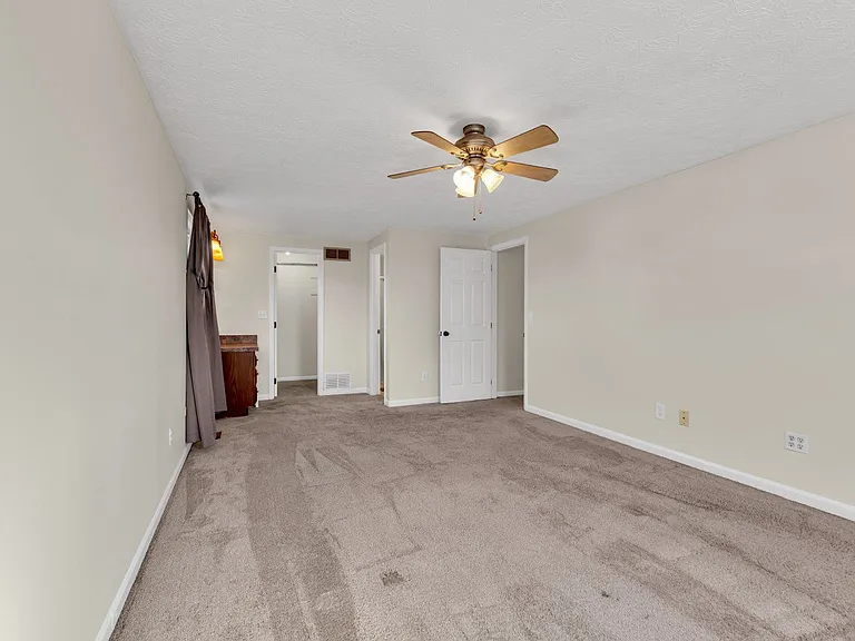880 Ruskin Dr — Photo 21