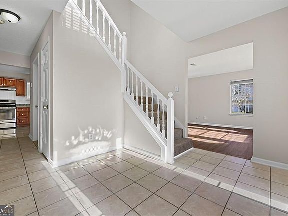4th image of 2320 Highbank Ct